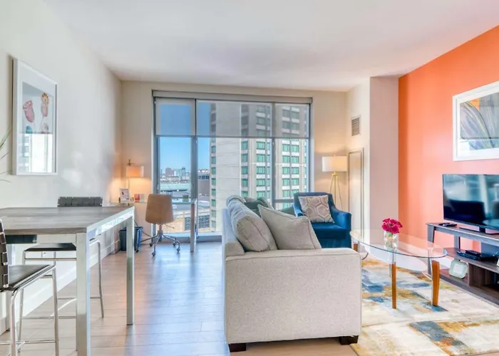 Spacious Apartment Back Bay