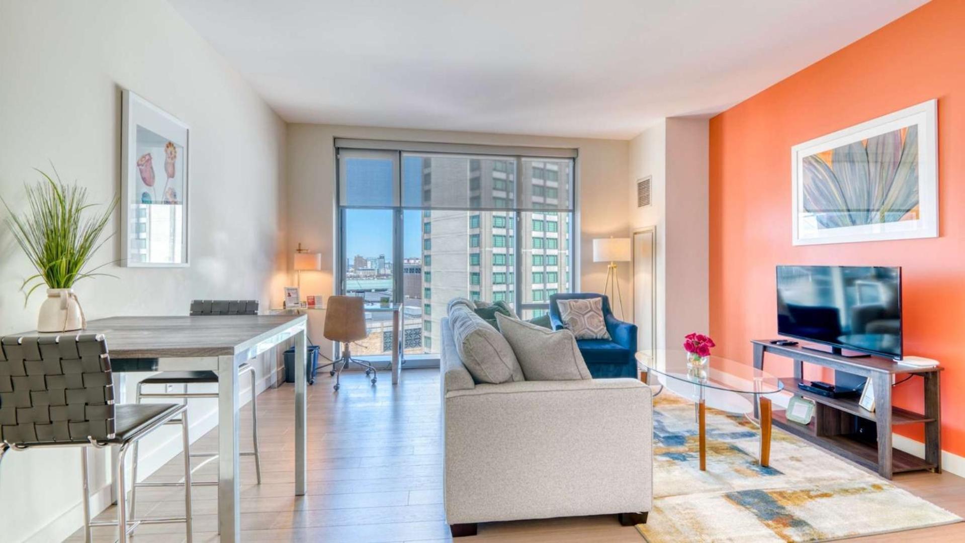 Spacious Back Bay *
