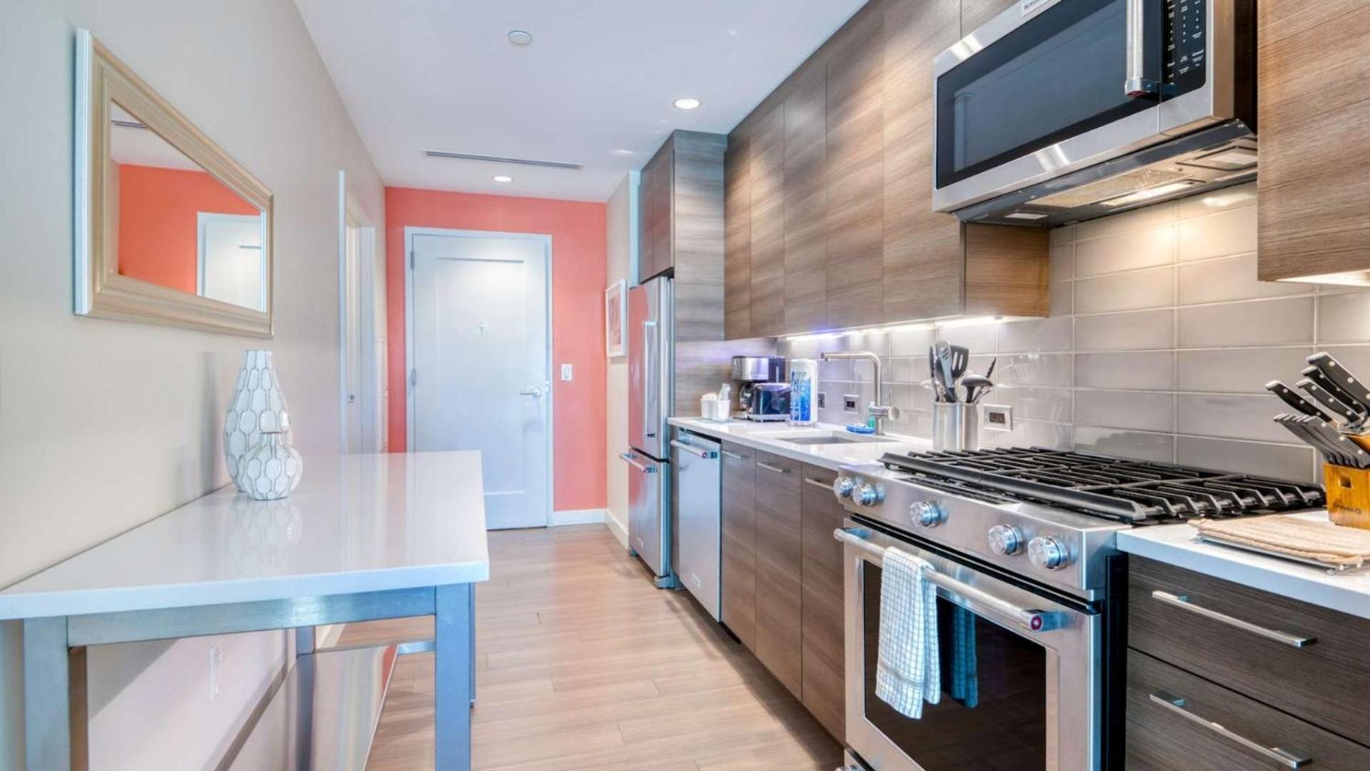 Spacious Back Bay Apartment *